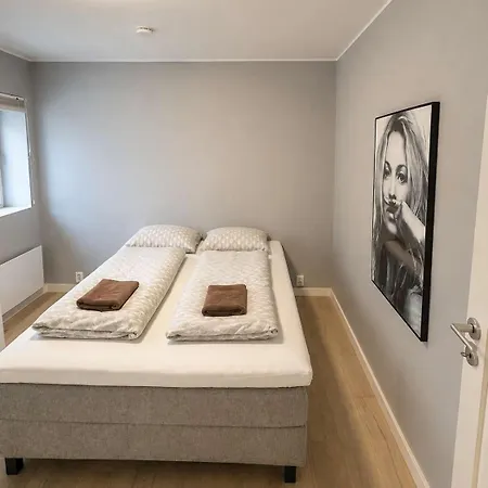 2-bedroom דירה *
